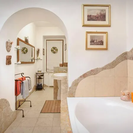Apartment Casa Al Duomo-nel Cuore Storico Di Merano