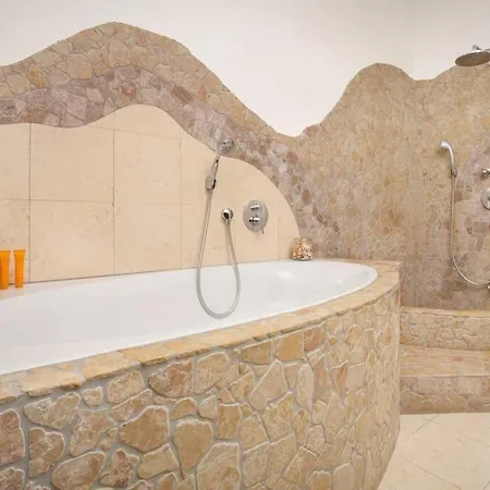 Casa Al Duomo-nel Cuore Storico Di Apartment